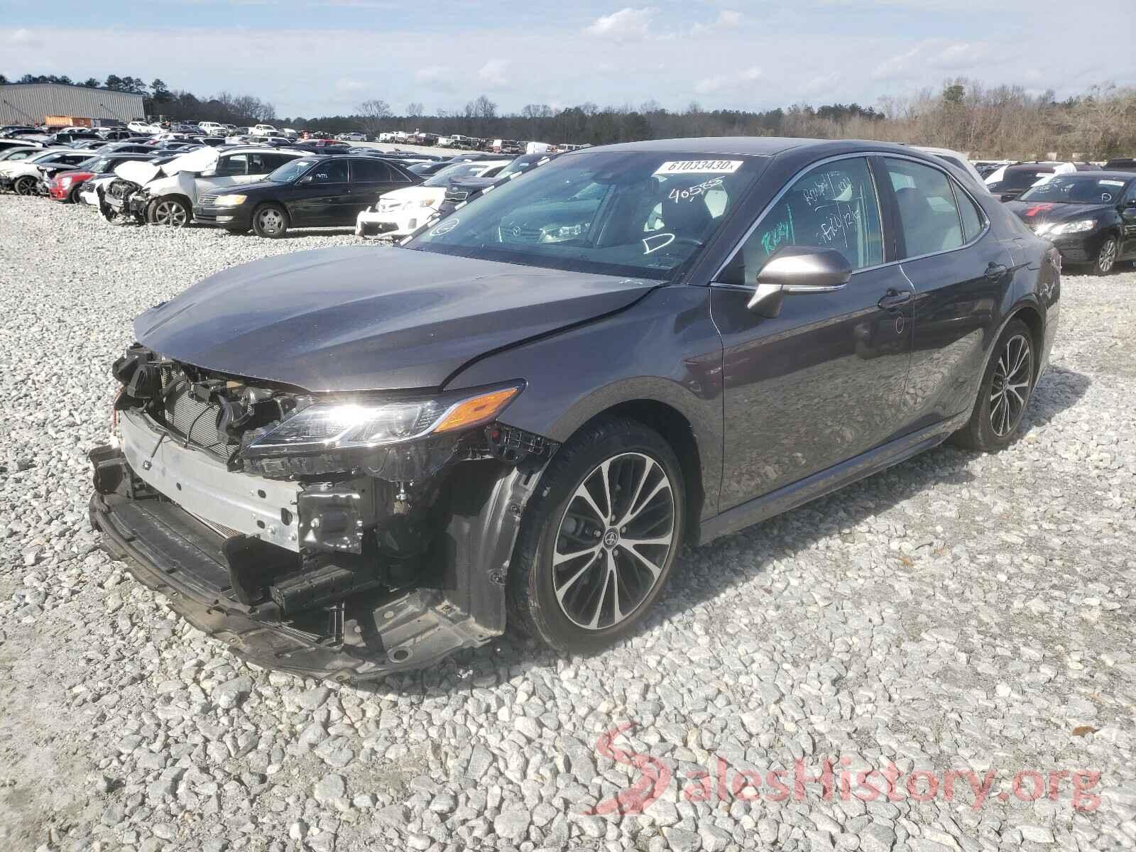 4T1B11HK2JU647846 2018 TOYOTA CAMRY