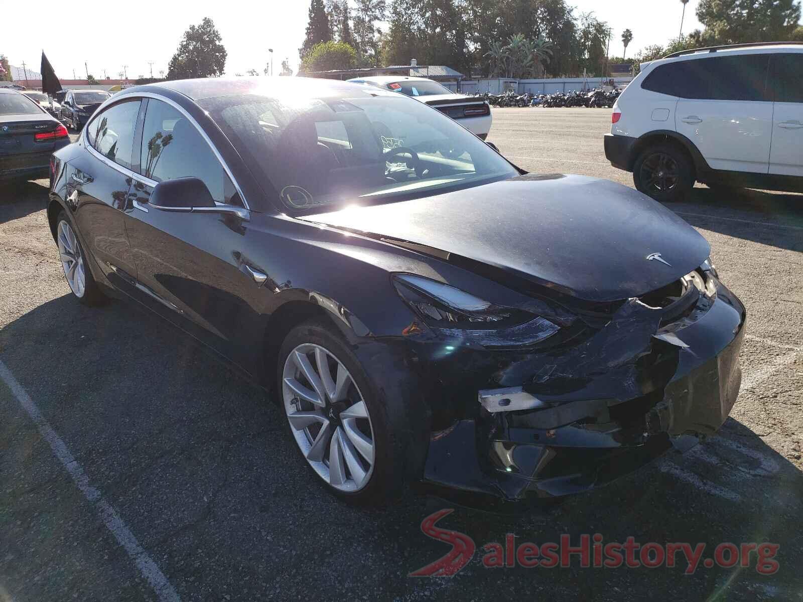 5YJ3E1EB8JF184704 2018 TESLA MODEL 3