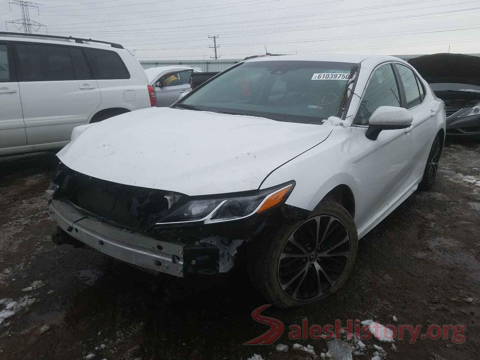 4T1B11HK6JU506584 2018 TOYOTA CAMRY