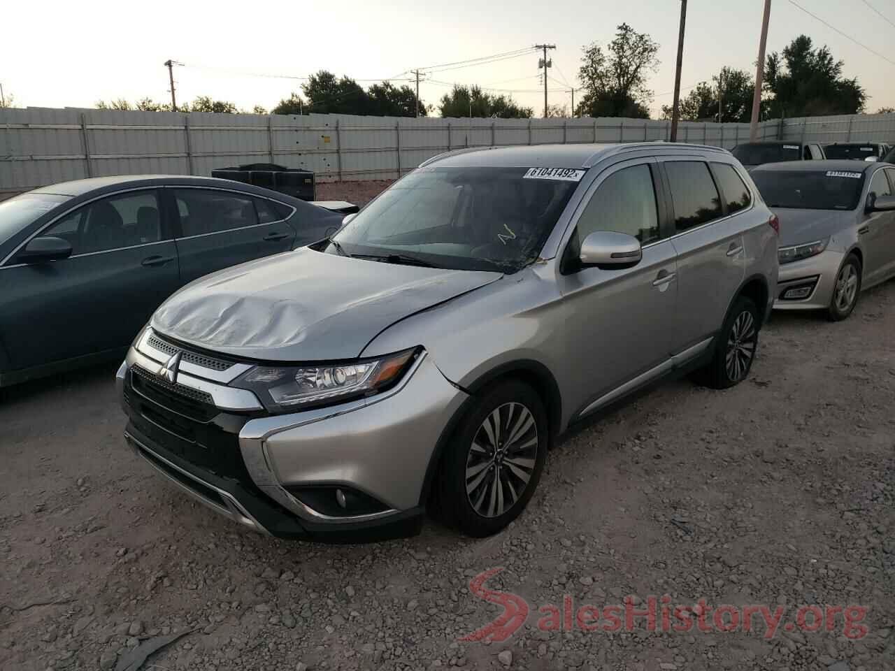 JA4AD3A3XKZ027623 2019 MITSUBISHI OUTLANDER