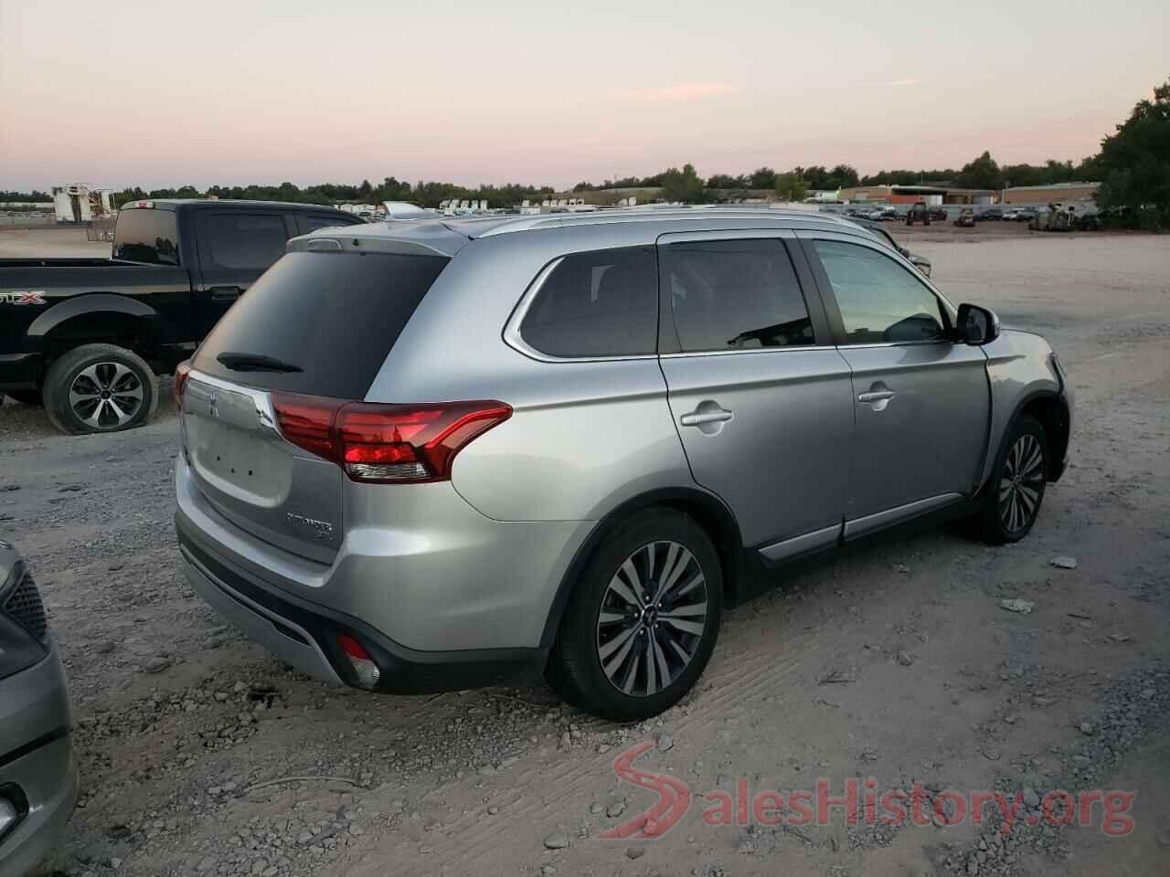 JA4AD3A3XKZ027623 2019 MITSUBISHI OUTLANDER