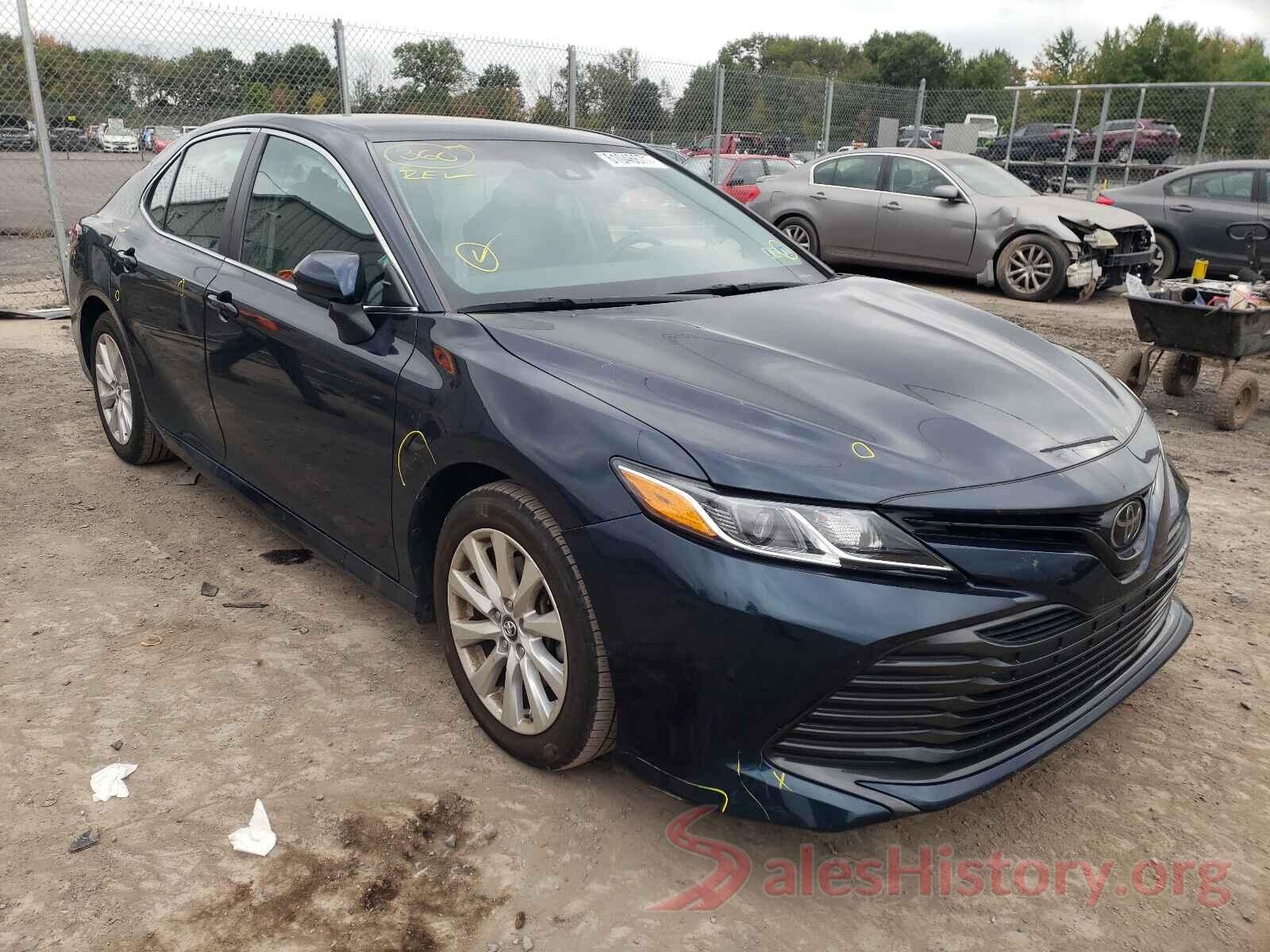 4T1B11HK1JU627345 2018 TOYOTA CAMRY