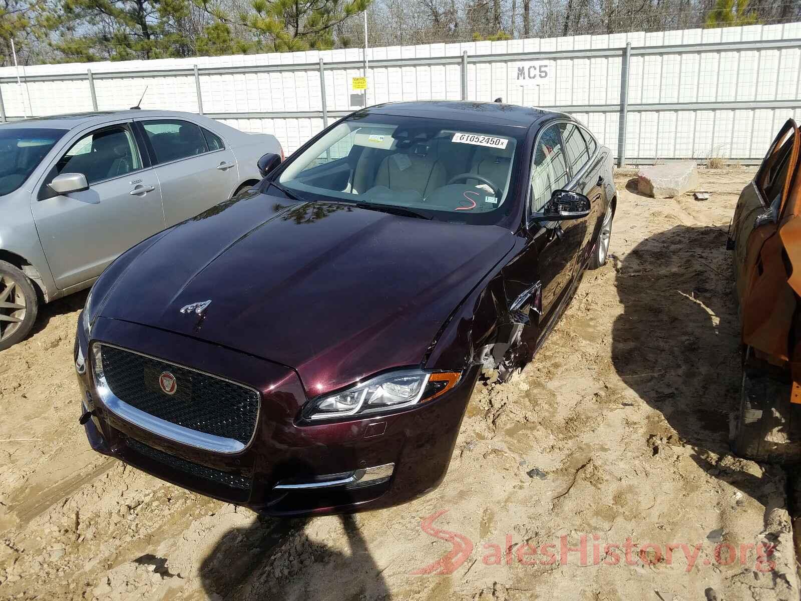 SAJWJ1CD8K8W20161 2019 JAGUAR XJ