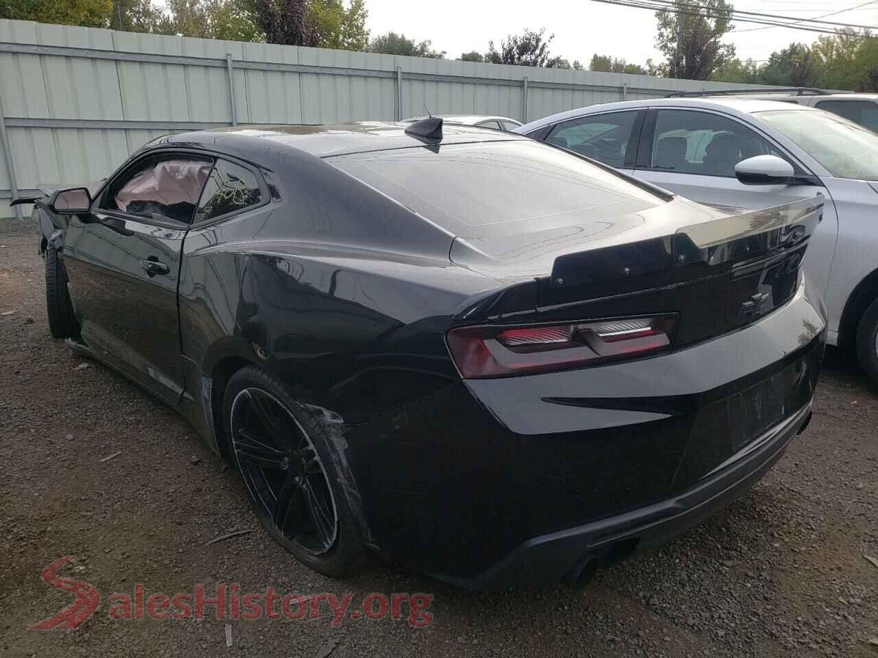 2018 CHEVROLET CAMARO VIN 1G1FB1RS7J0121813, right side view