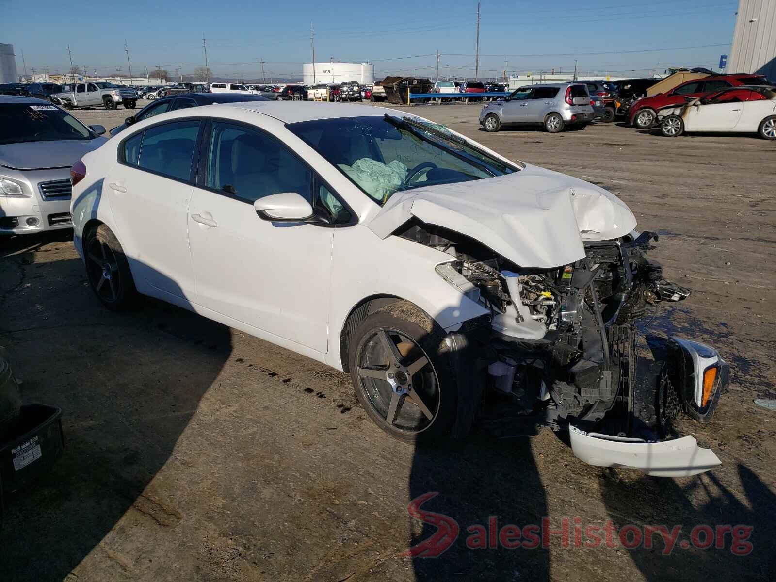 3KPFL4A7XJE210750 2018 KIA FORTE