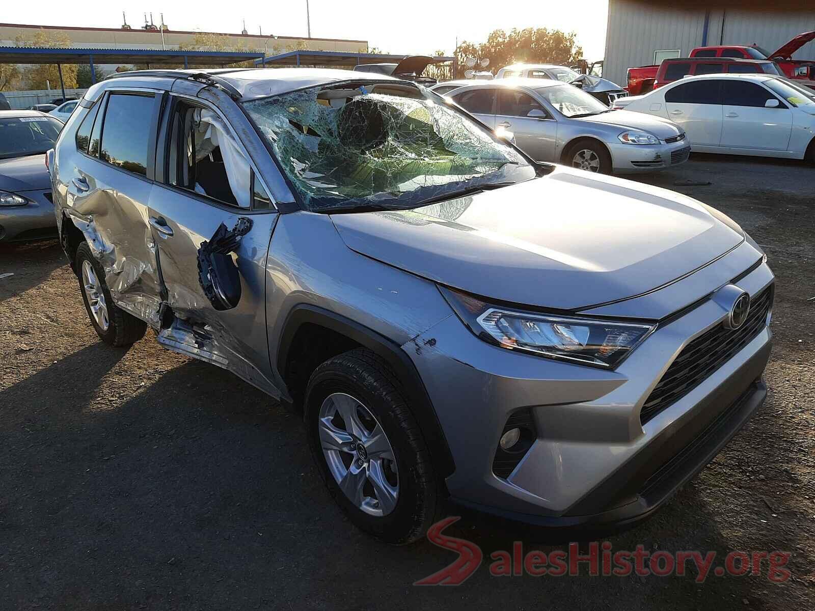 2T3P1RFV5KW052063 2019 TOYOTA RAV4