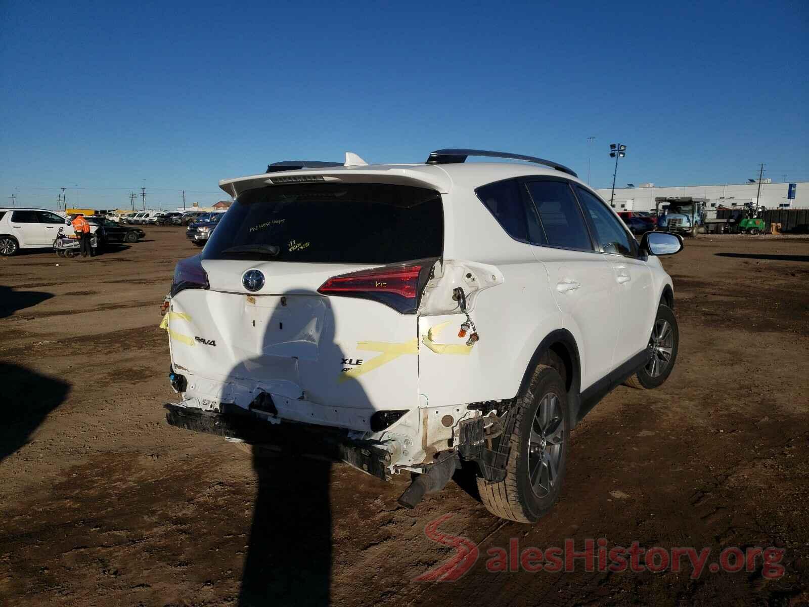 2T3RFREV9JW704225 2018 TOYOTA RAV4