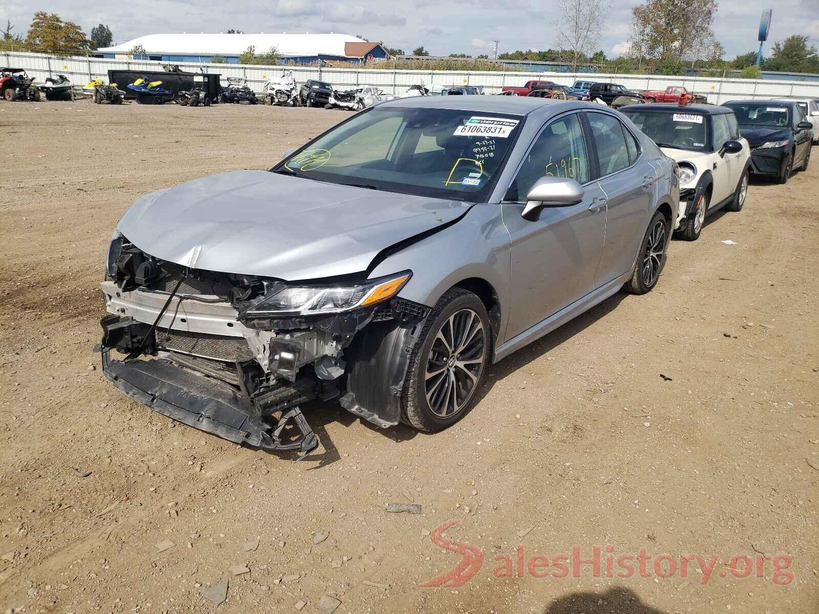 4T1G11AK4LU340018 2020 TOYOTA CAMRY