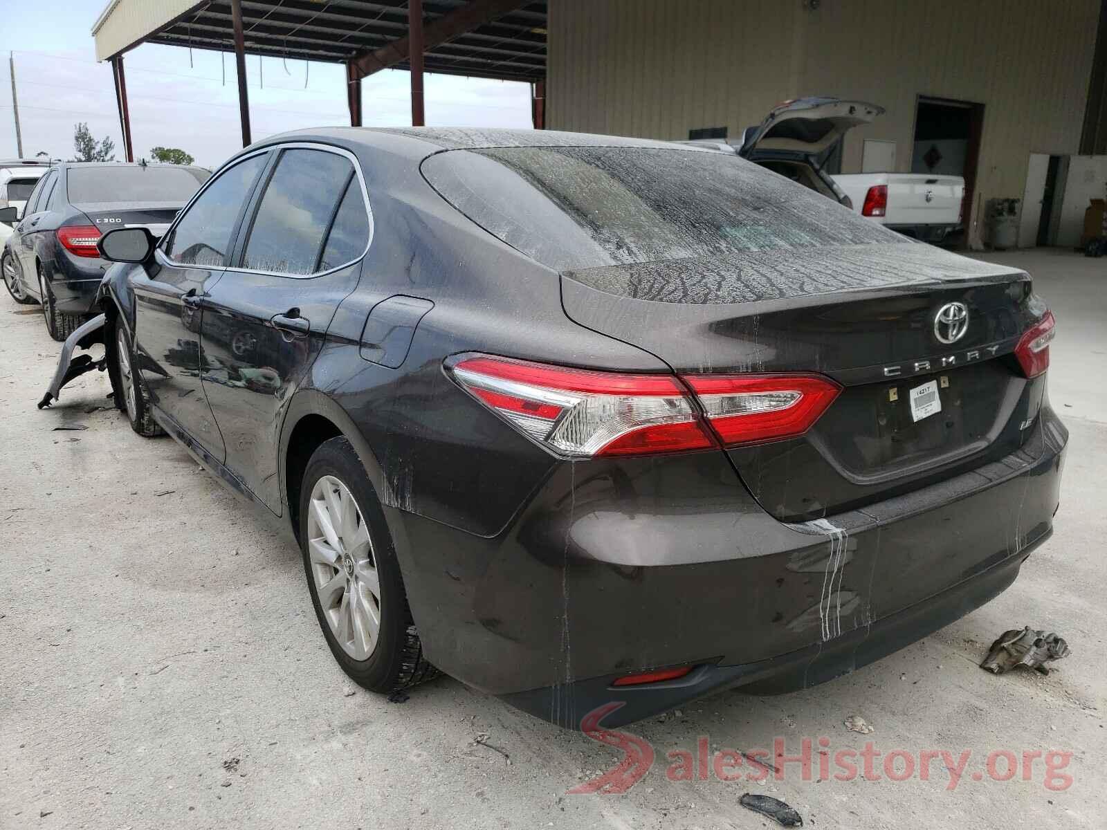 4T1B11HK8JU083359 2018 TOYOTA CAMRY