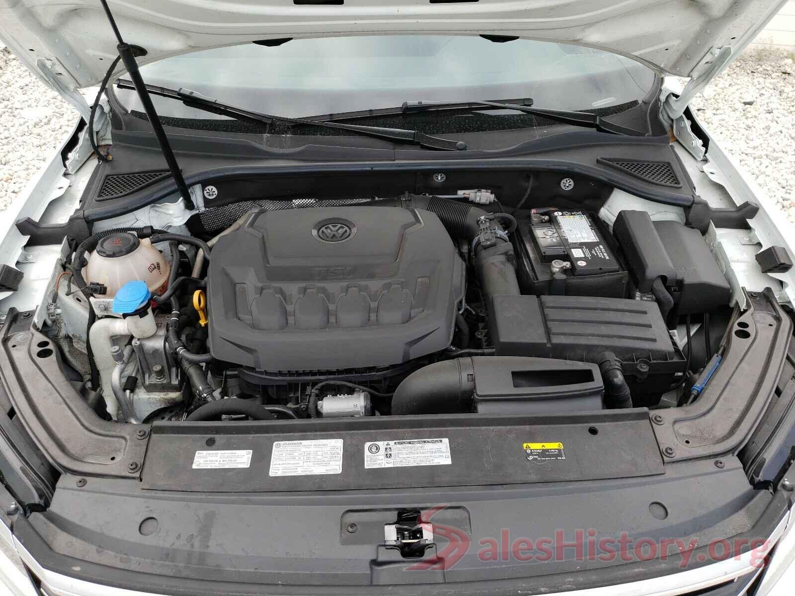 1VWAA7A38JC050368 2018 VOLKSWAGEN PASSAT