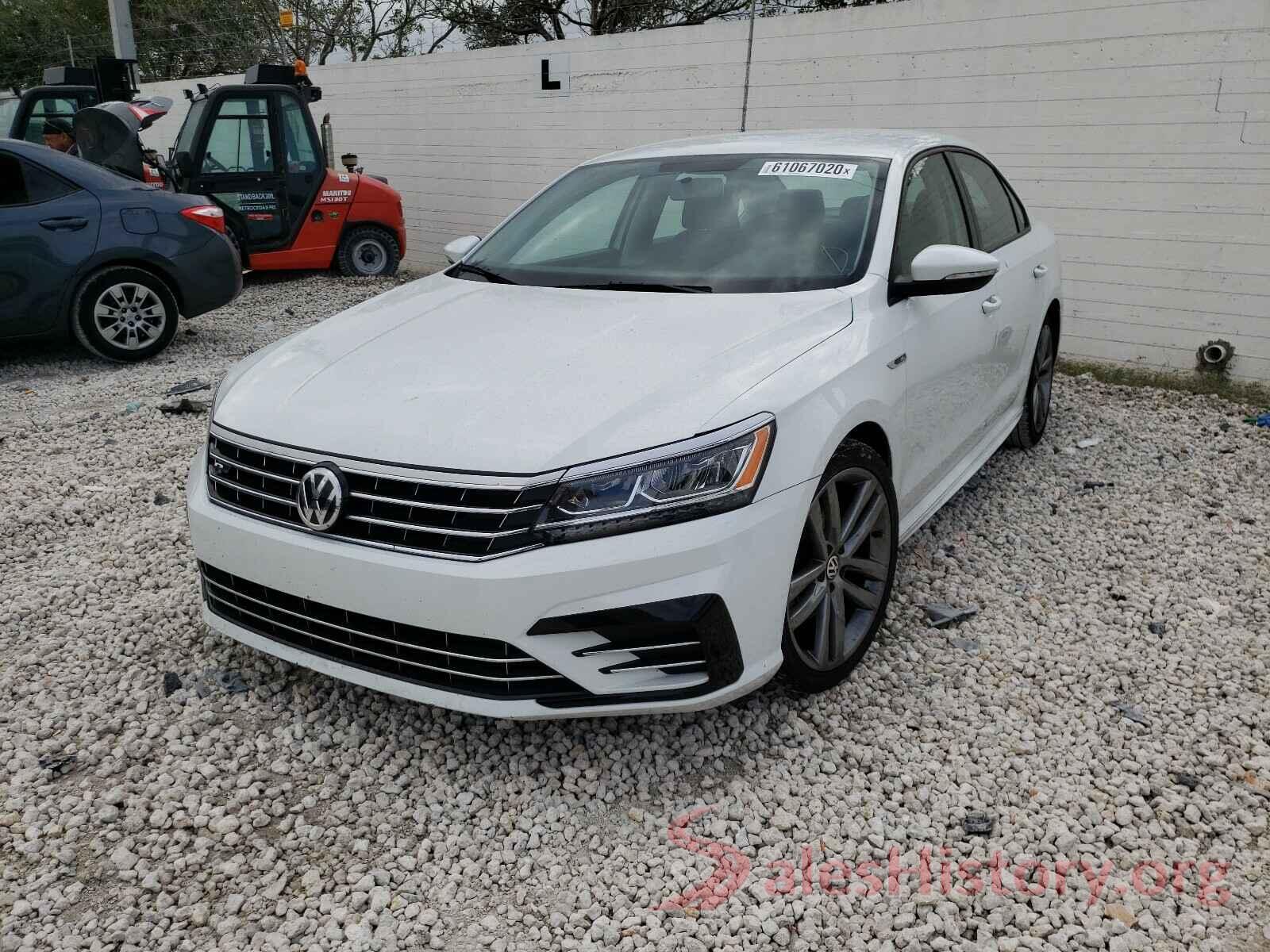 1VWAA7A38JC050368 2018 VOLKSWAGEN PASSAT