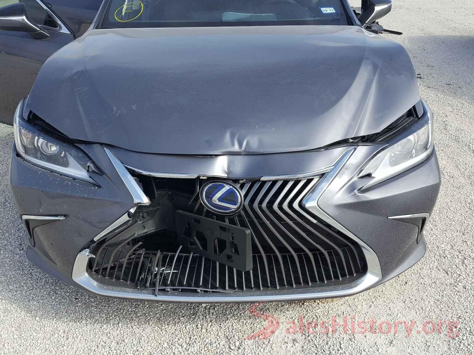 58AD21B11LU012201 2020 LEXUS ES300