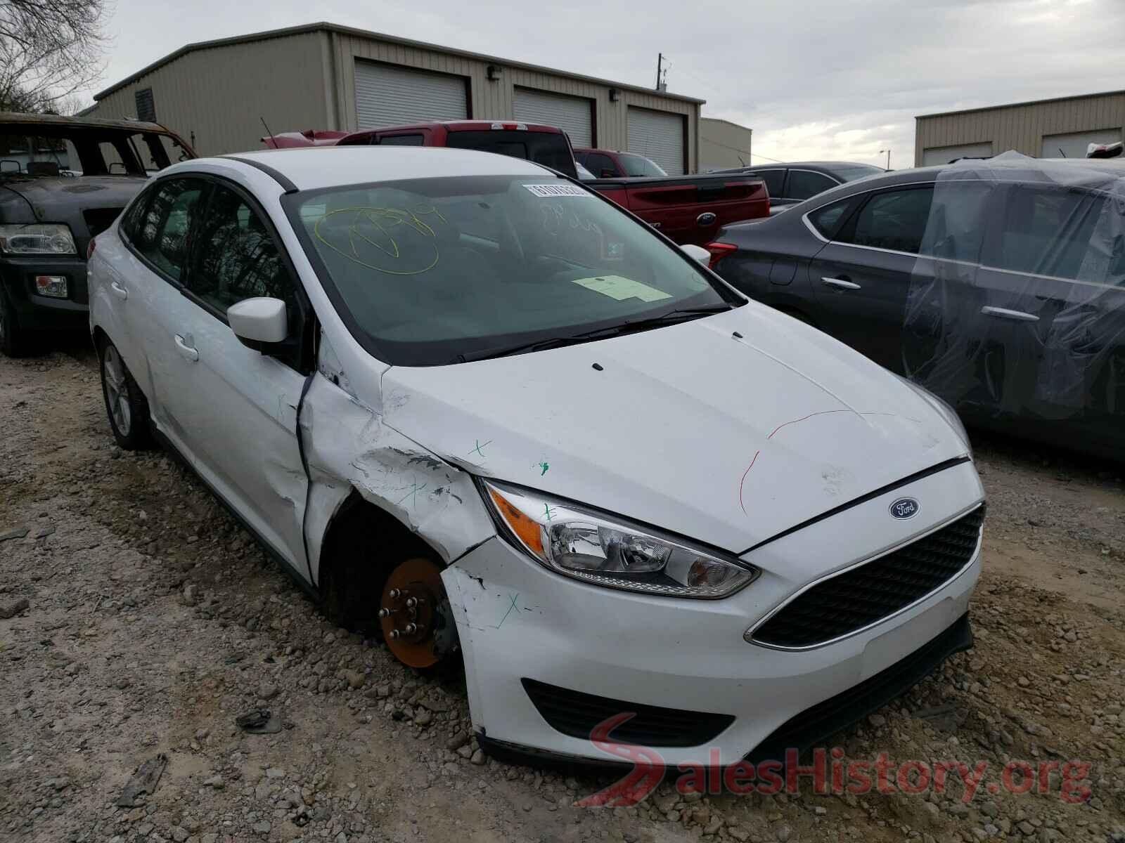 1FADP3F23JL307319 2018 FORD FOCUS