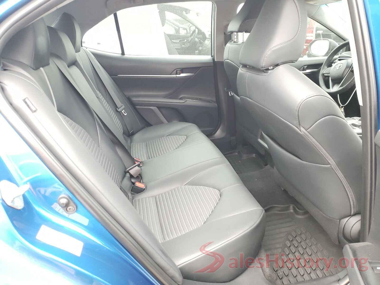 4T1B11HK3JU142222 2018 TOYOTA CAMRY