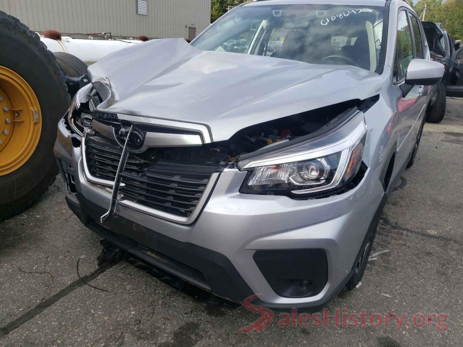 JF2SKAGC4KH480820 2019 SUBARU FORESTER