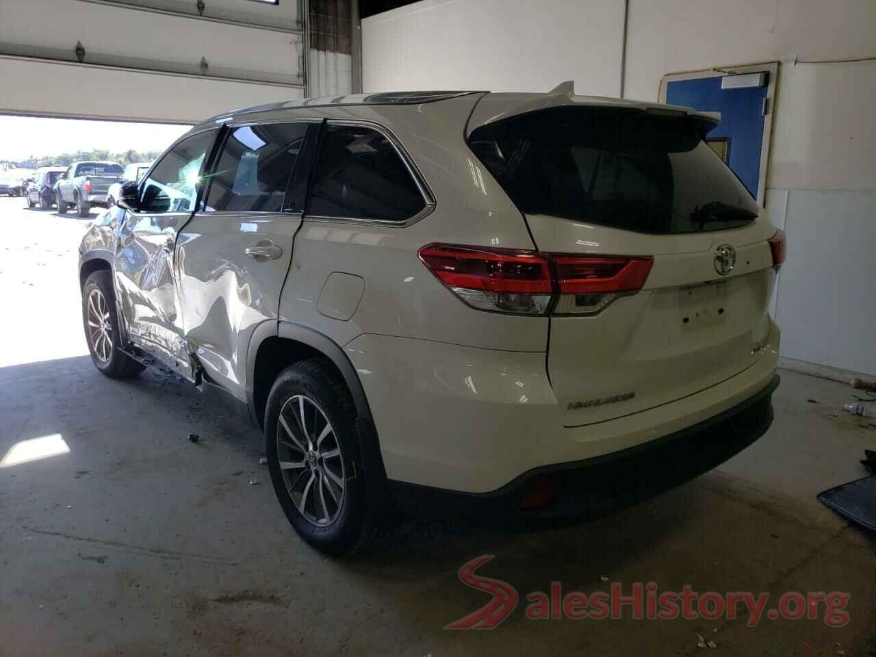 5TDJZRFH5KS592412 2019 TOYOTA HIGHLANDER