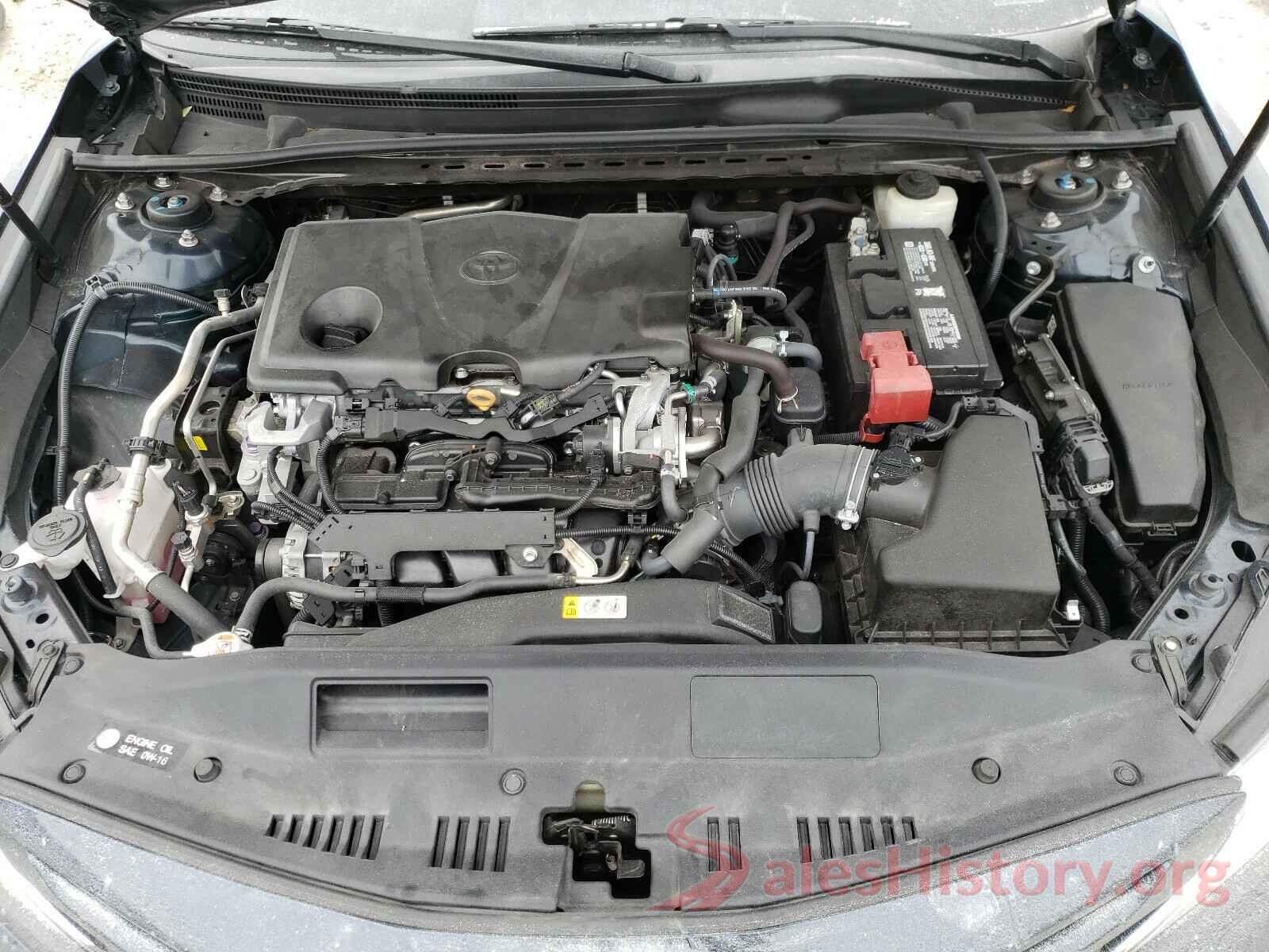 4T1B11HK9JU607828 2018 TOYOTA CAMRY