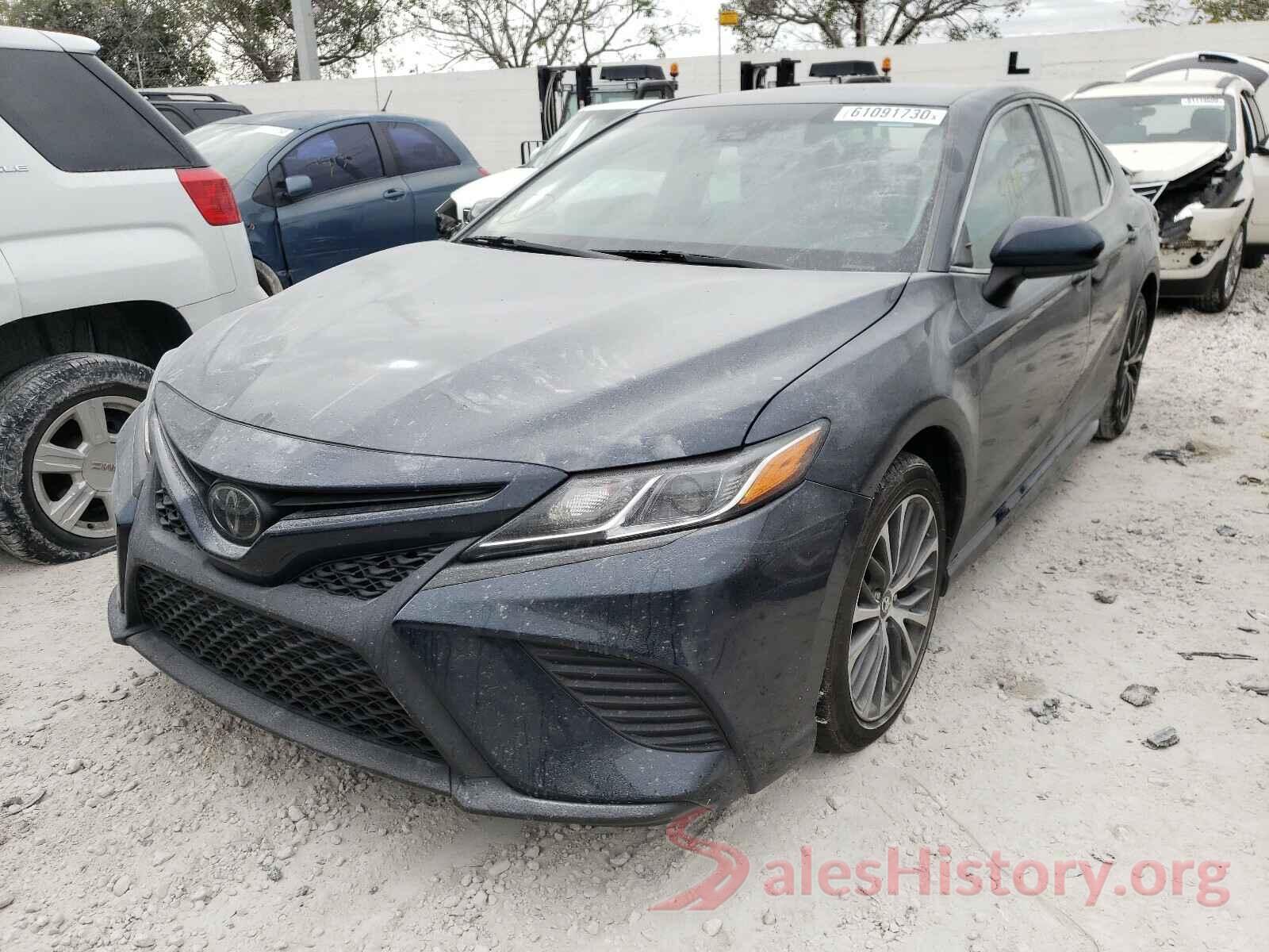 4T1B11HK9JU607828 2018 TOYOTA CAMRY