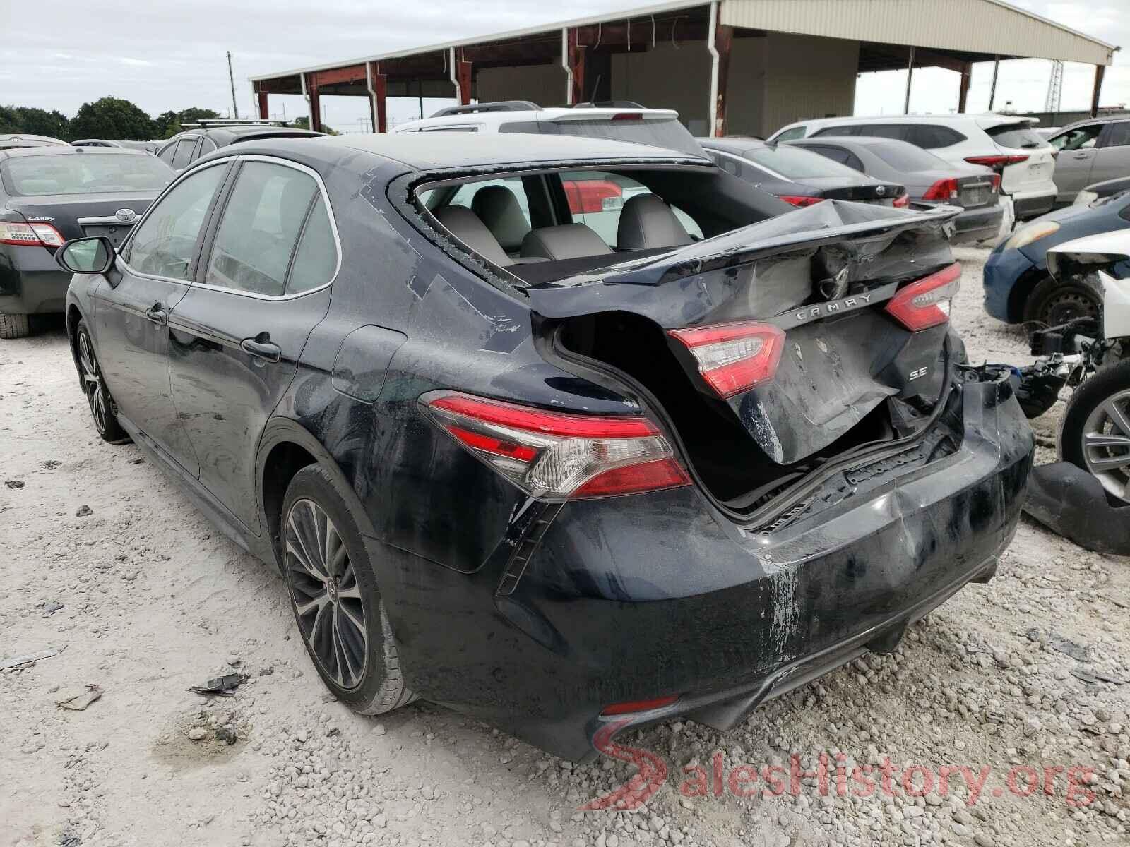 4T1B11HK9JU607828 2018 TOYOTA CAMRY