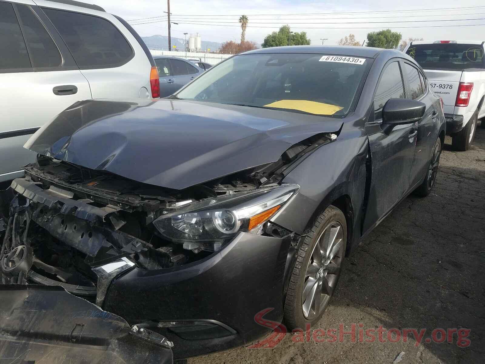 3MZBN1L37JM221452 2018 MAZDA 3