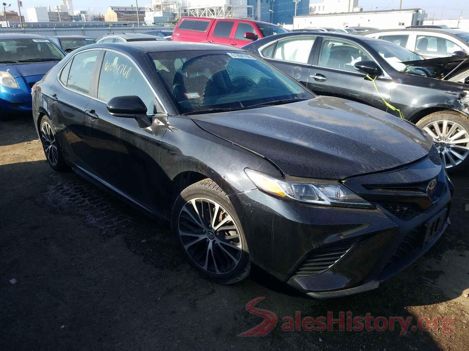 4T1B11HK4JU145131 2018 TOYOTA CAMRY