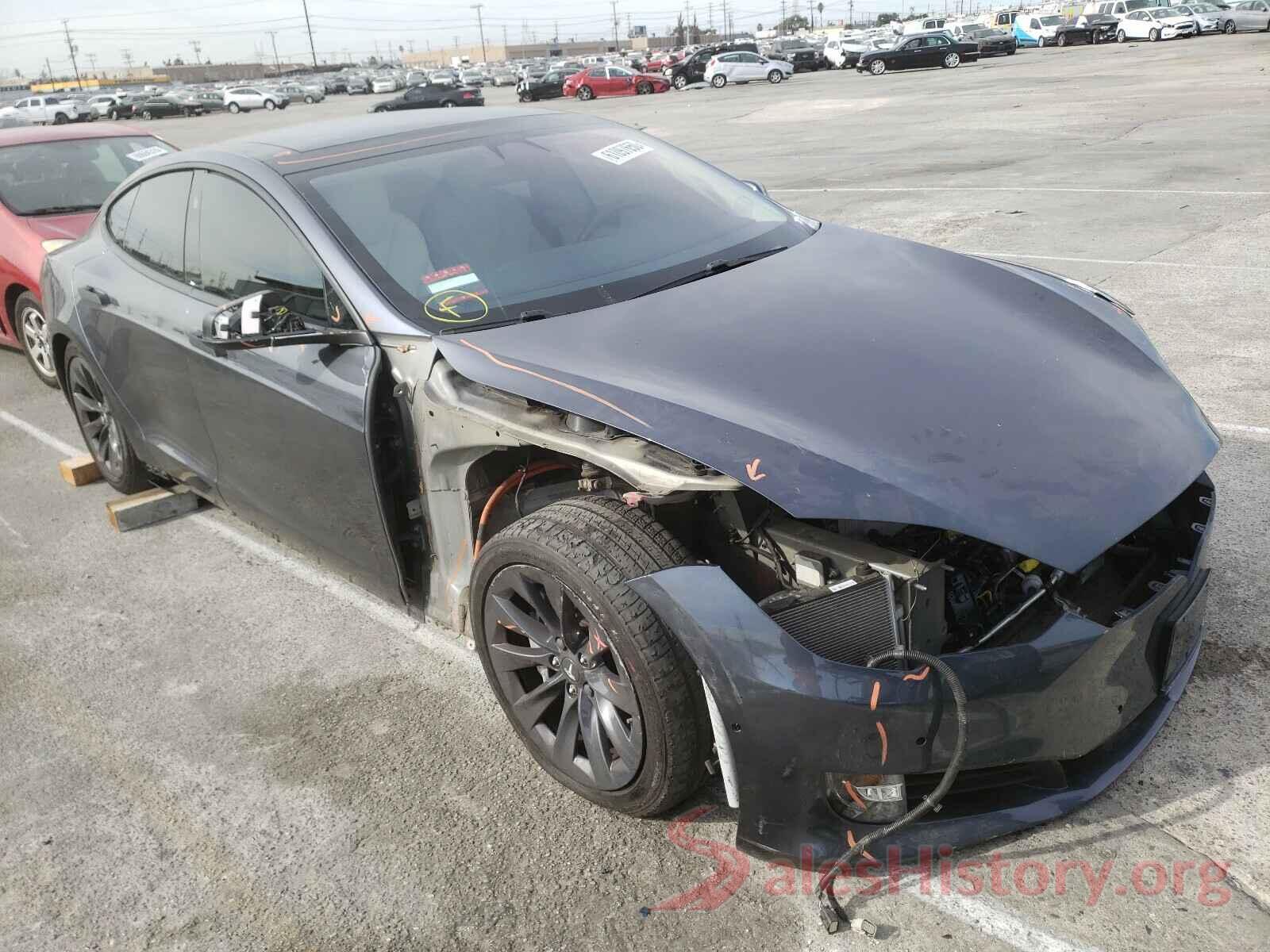 5YJSA1E29JF245775 2018 TESLA MODEL S