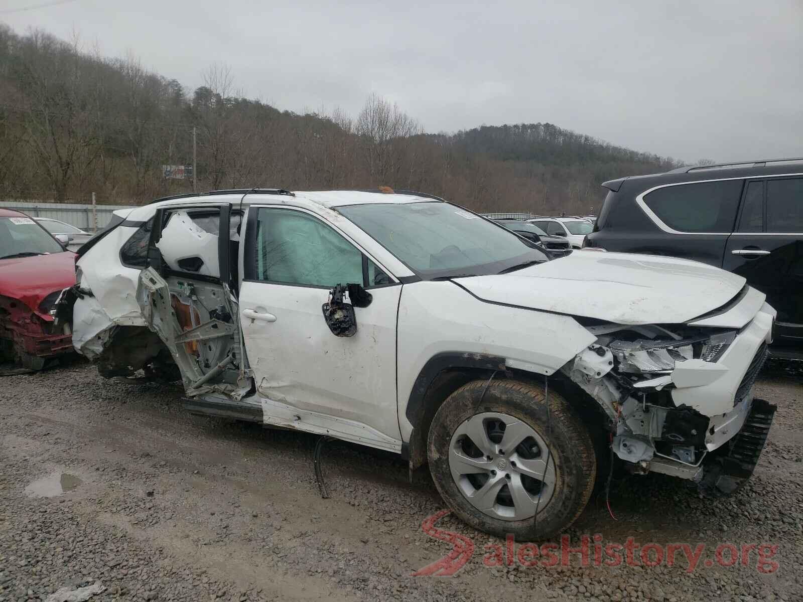 2T3G1RFV1KW080605 2019 TOYOTA RAV4