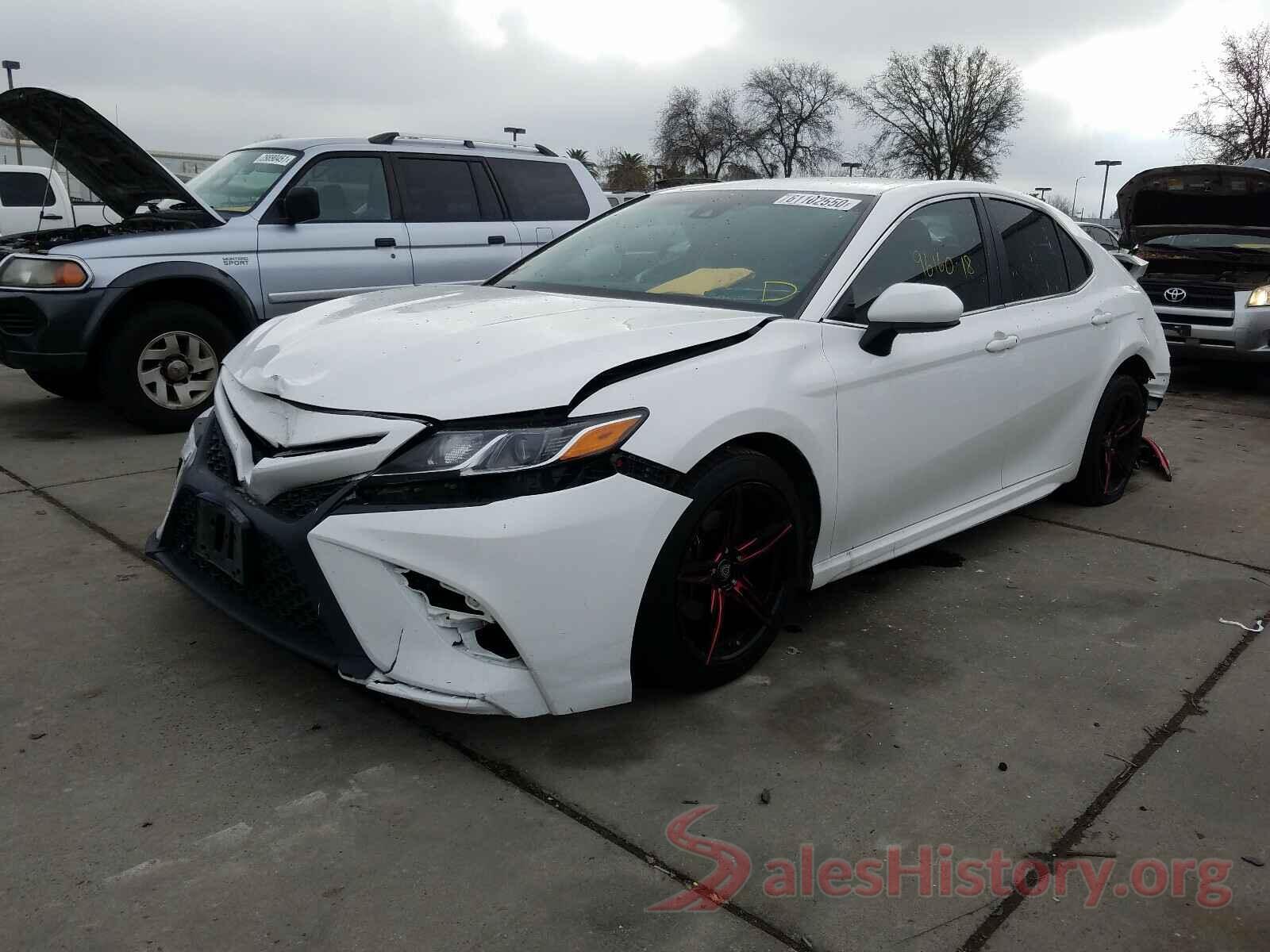 4T1B11HK5JU554495 2018 TOYOTA CAMRY