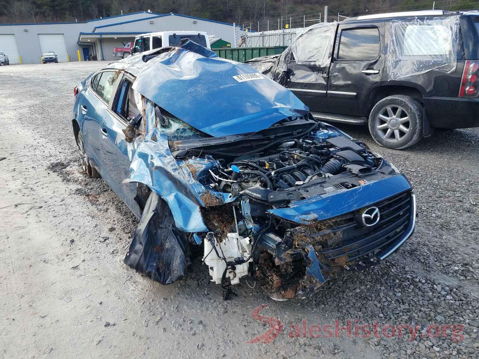 3MZBN1V34JM181182 2018 MAZDA 3