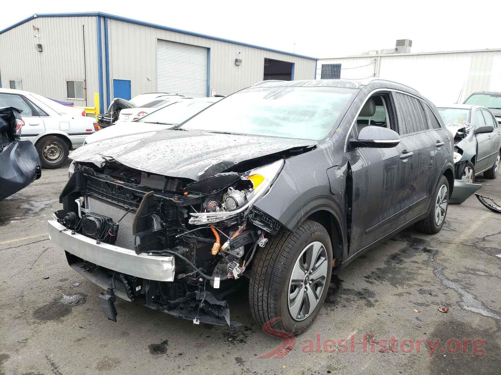 KNDCD3LDXK5342028 2019 KIA NIRO