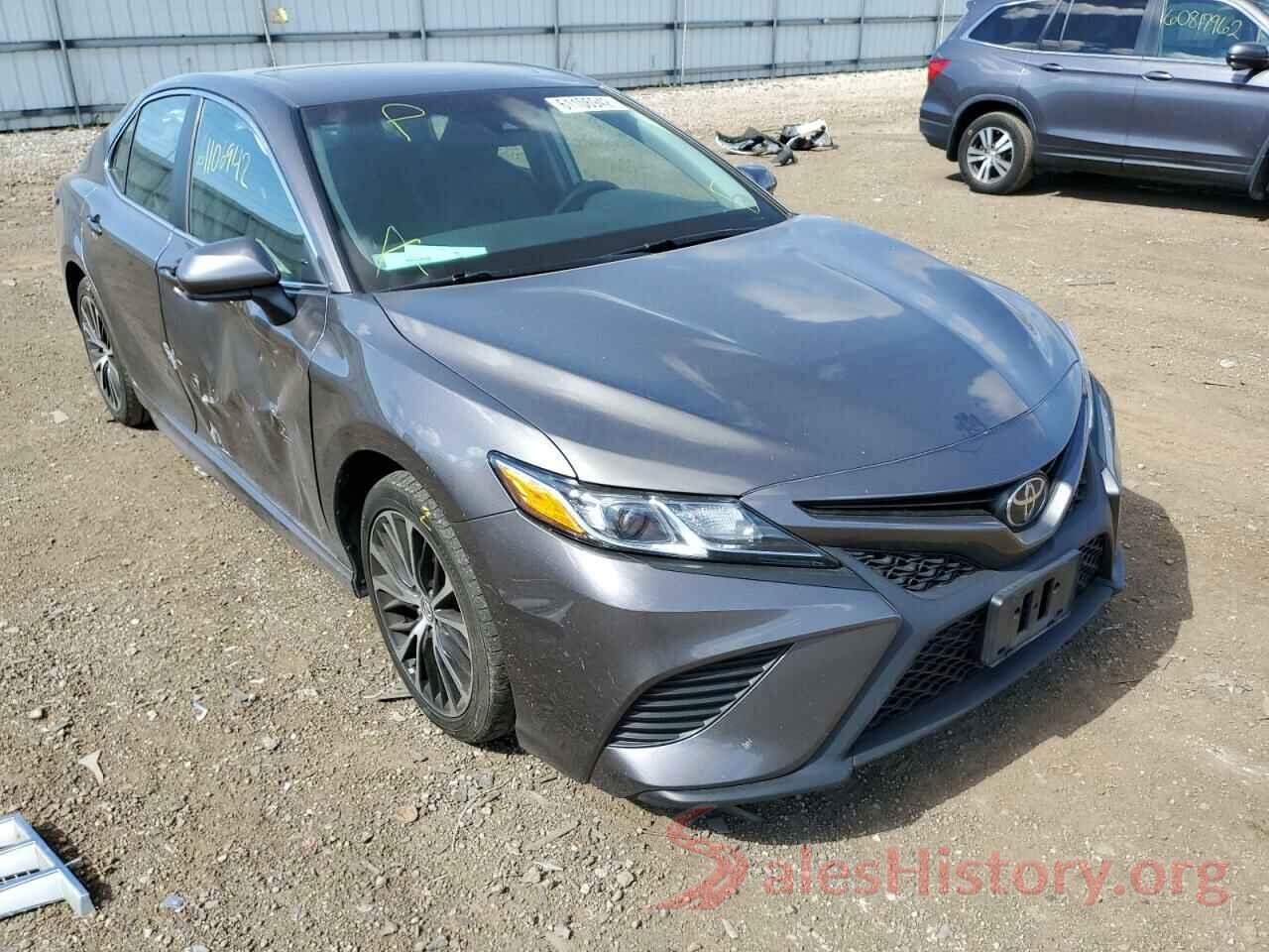 4T1B11HK5JU147633 2018 TOYOTA CAMRY