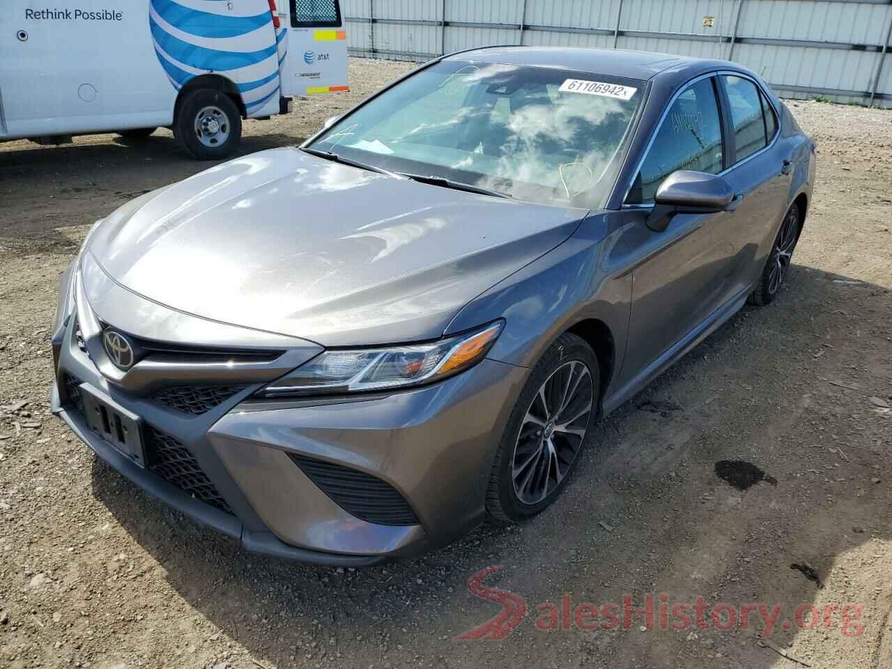 4T1B11HK5JU147633 2018 TOYOTA CAMRY