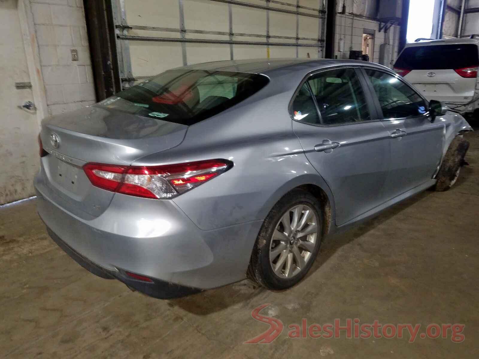 4T1B11HK7JU521367 2018 TOYOTA CAMRY