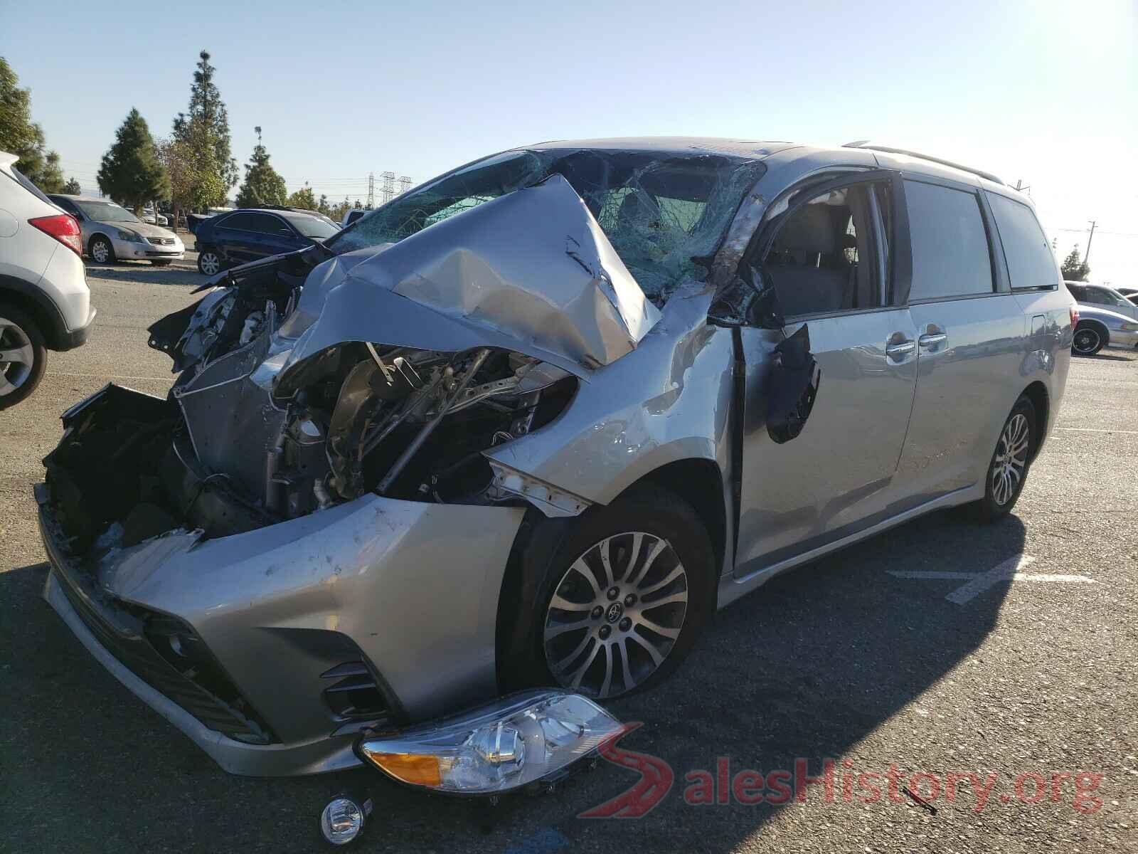 5TDYZ3DC6KS989212 2019 TOYOTA SIENNA