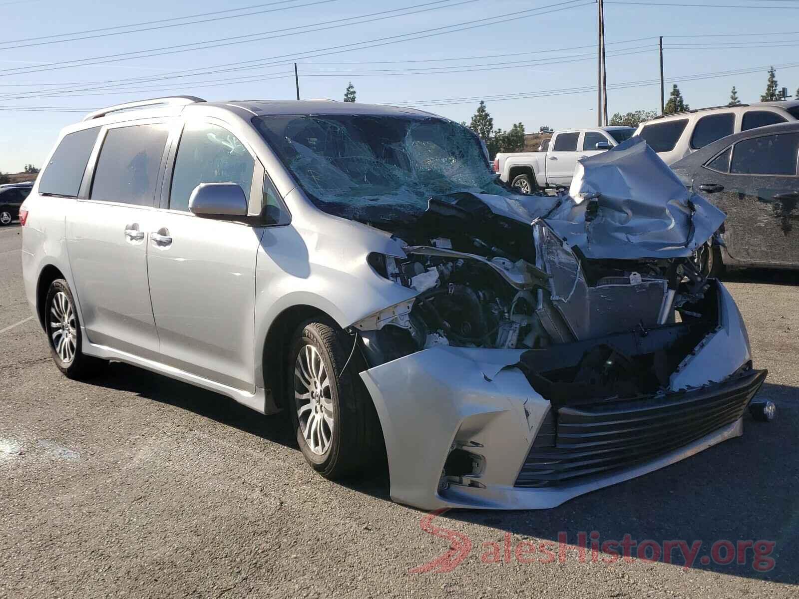 5TDYZ3DC6KS989212 2019 TOYOTA SIENNA