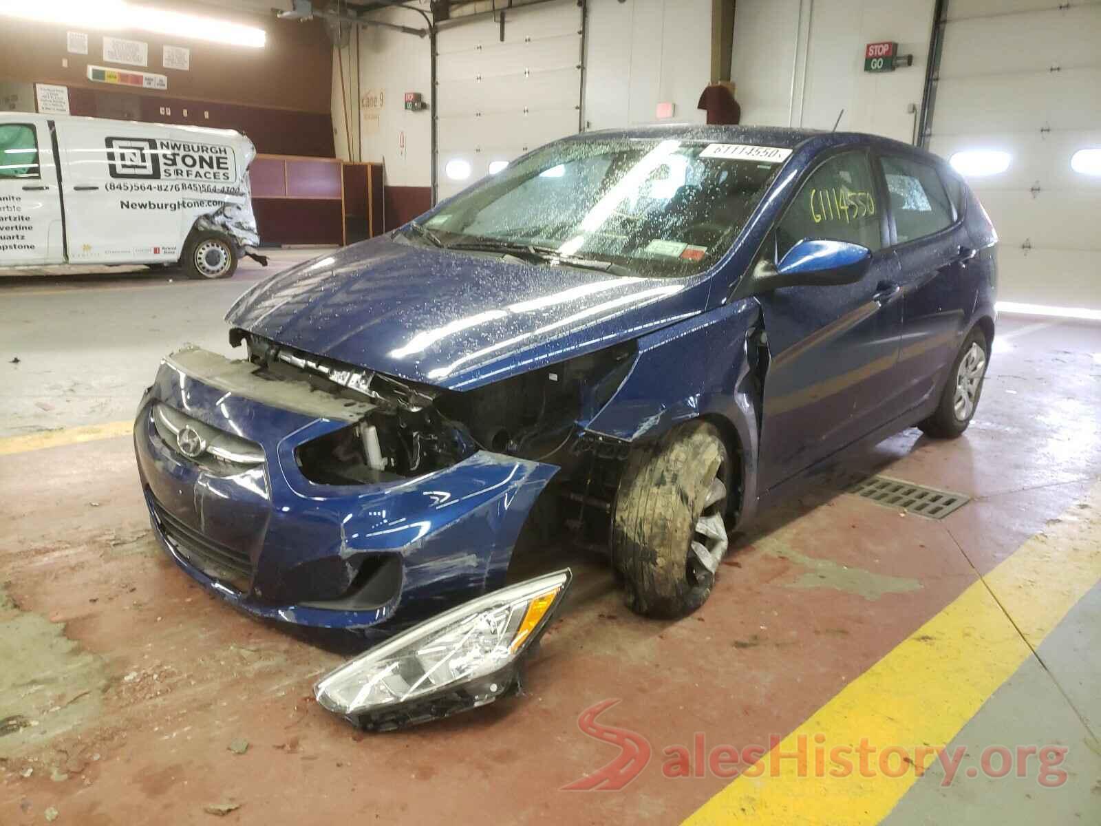 KMHCT5AE0HU337702 2017 HYUNDAI ACCENT