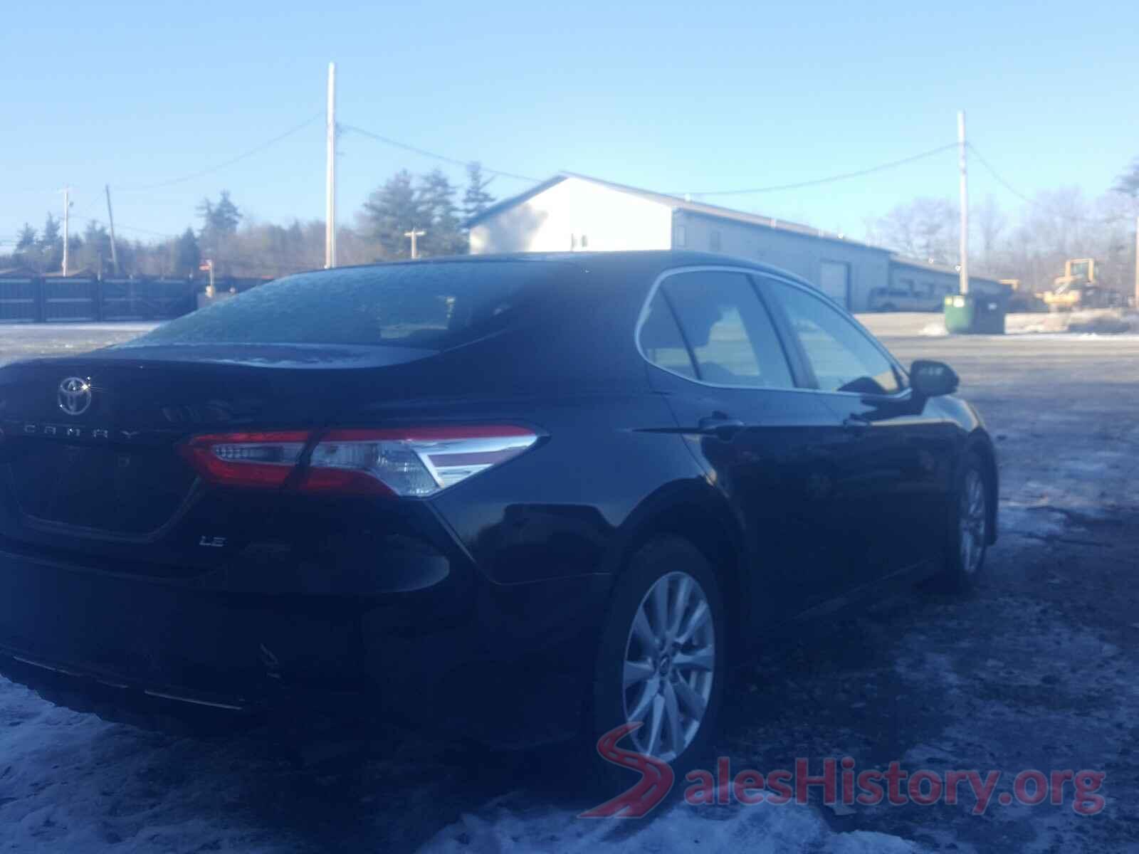 JTNB11HK1J3006273 2018 TOYOTA CAMRY