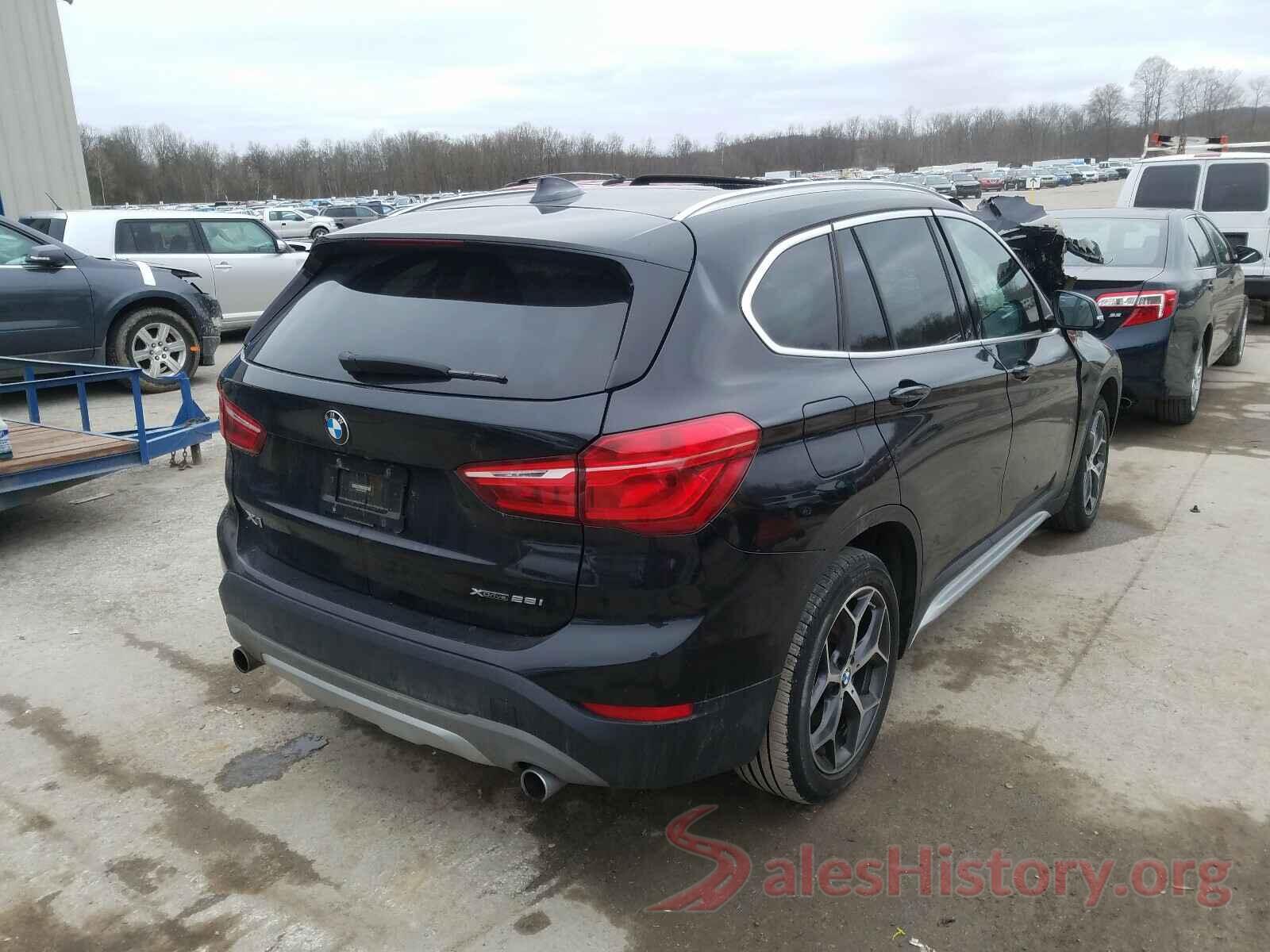 WBXHT3C31J5L28813 2018 BMW X1