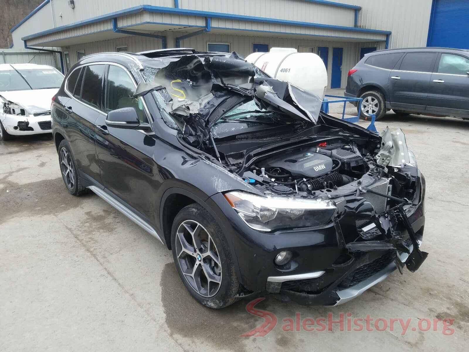 WBXHT3C31J5L28813 2018 BMW X1