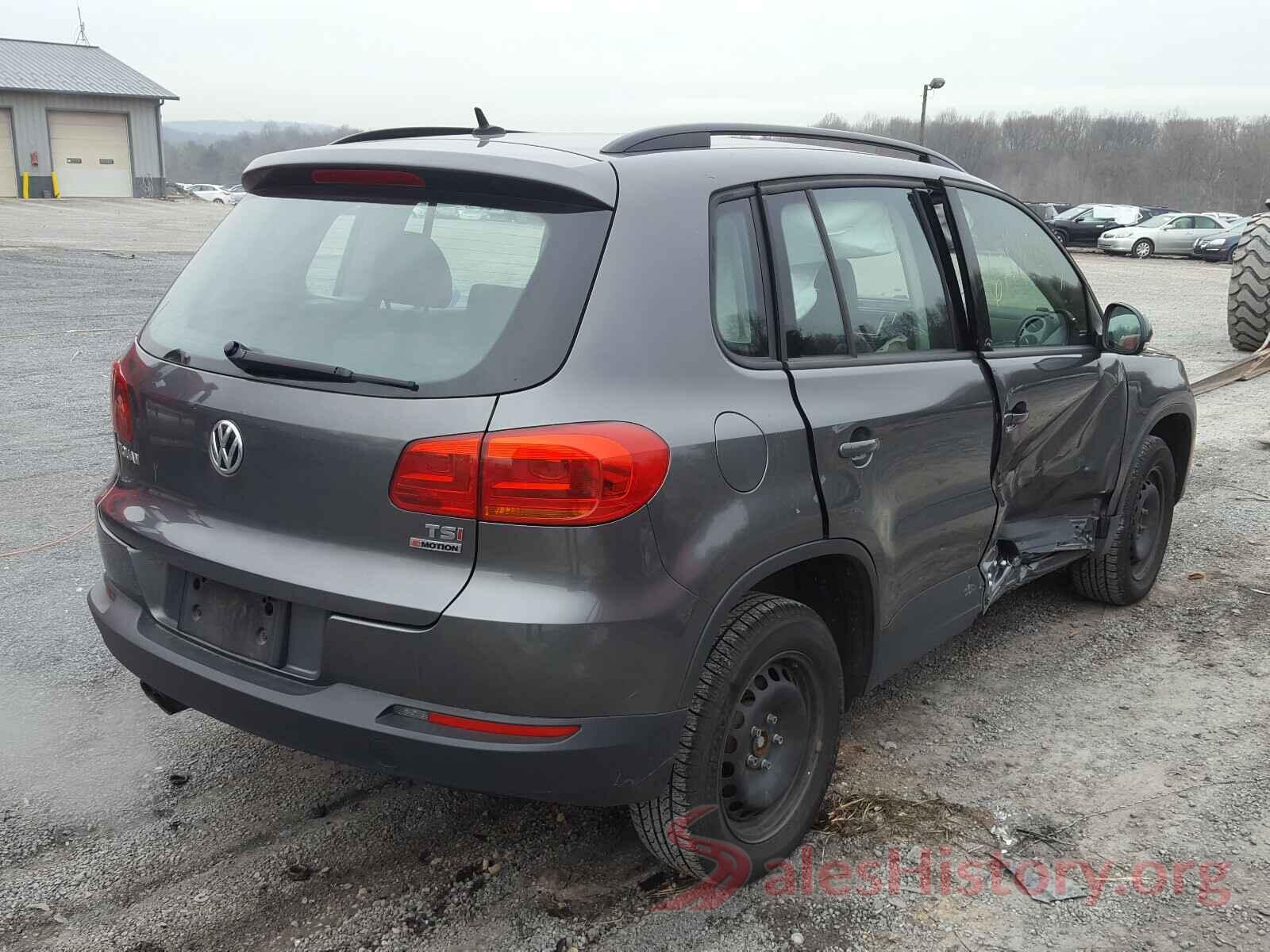 WVGBV7AX8GW561631 2016 VOLKSWAGEN TIGUAN