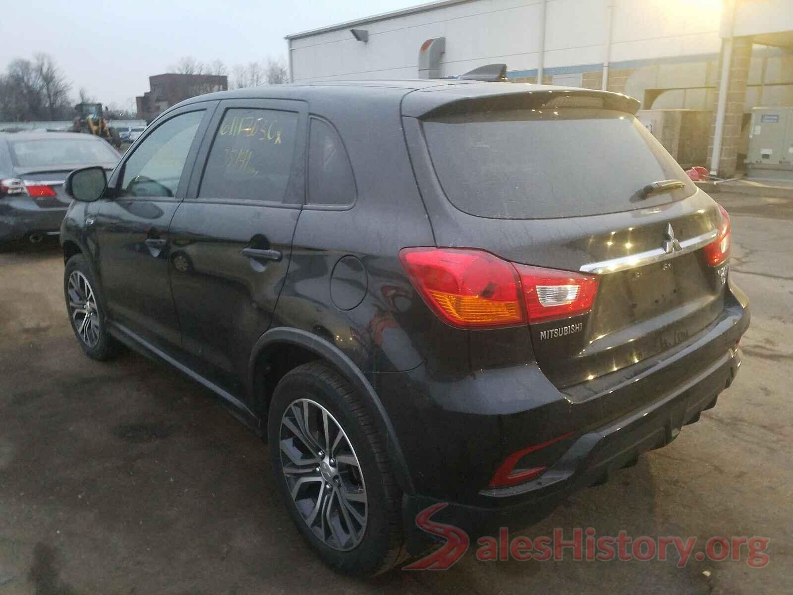 JA4AR3AW8JU012030 2018 MITSUBISHI OUTLANDER