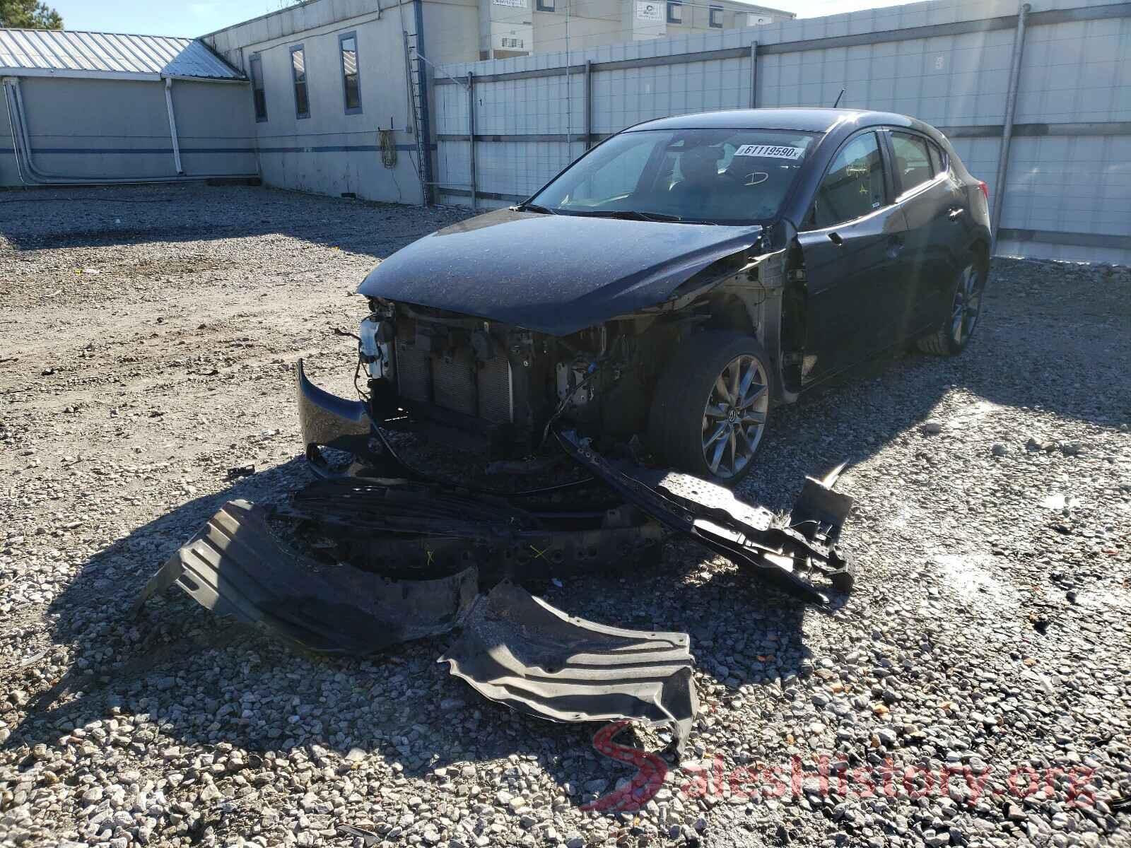 3MZBN1L33JM183721 2018 MAZDA 3