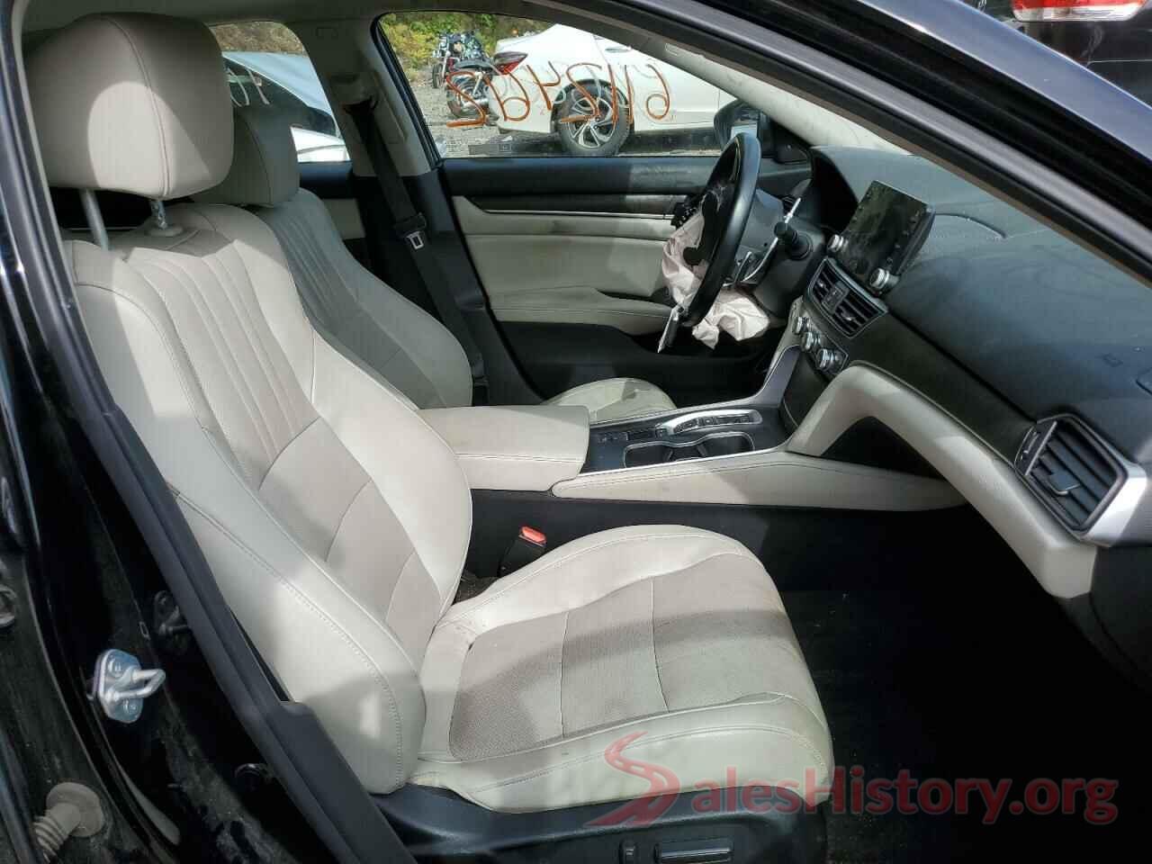 1HGCV2F51JA010563 2018 HONDA ACCORD