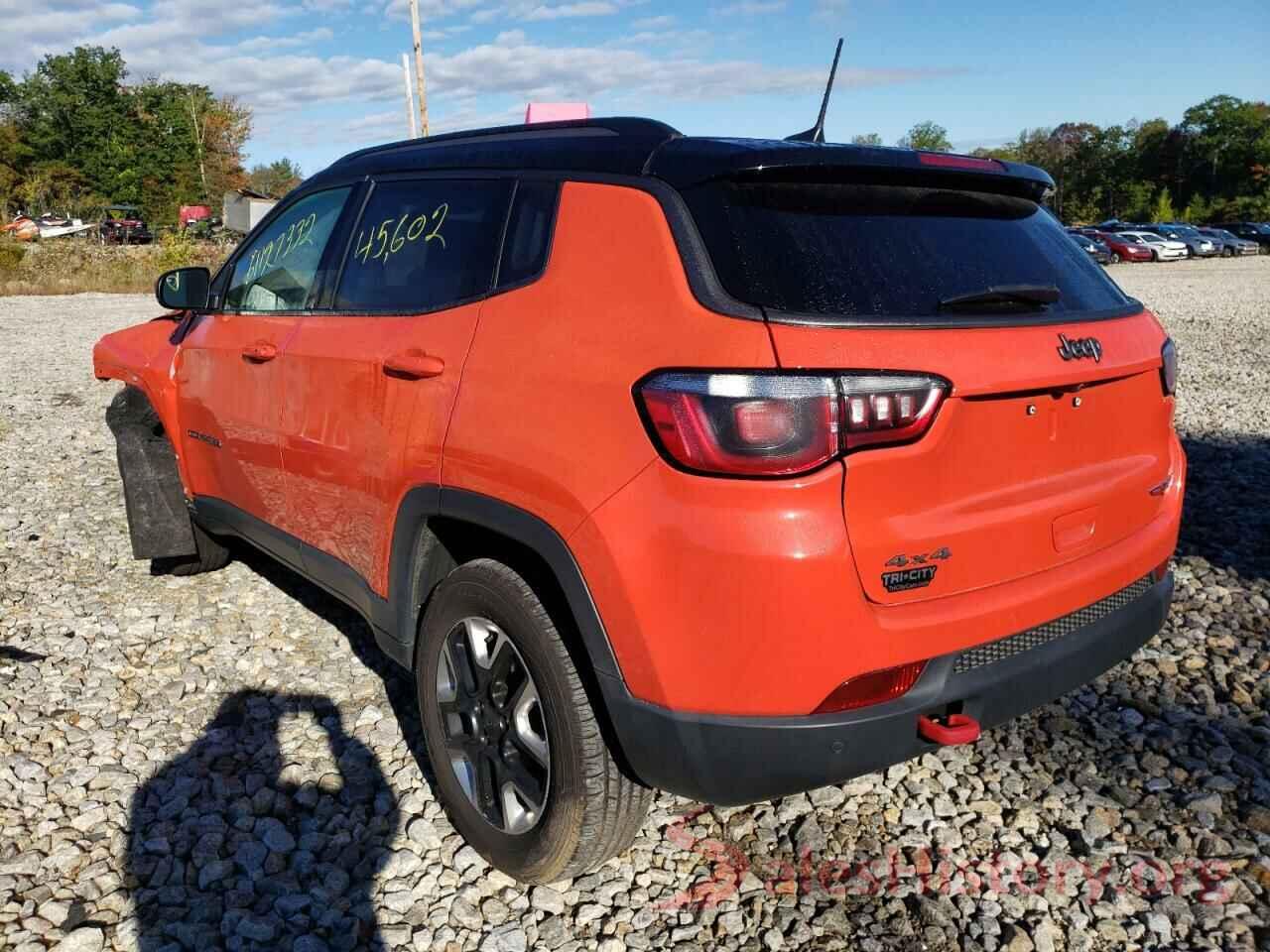 3C4NJDDB5JT130690 2018 JEEP COMPASS