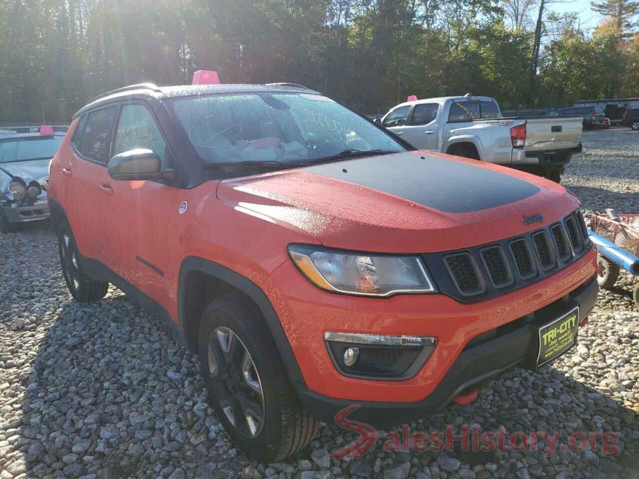 3C4NJDDB5JT130690 2018 JEEP COMPASS