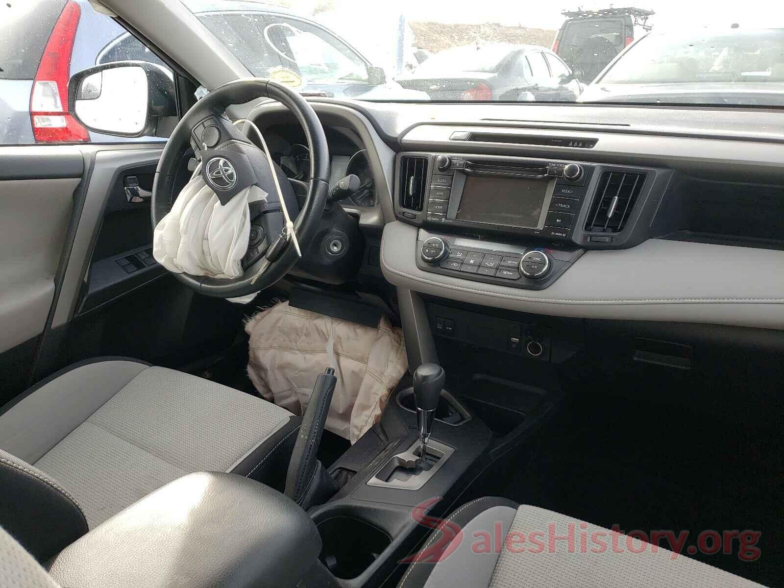 2T3RFREV5HW606867 2017 TOYOTA RAV4