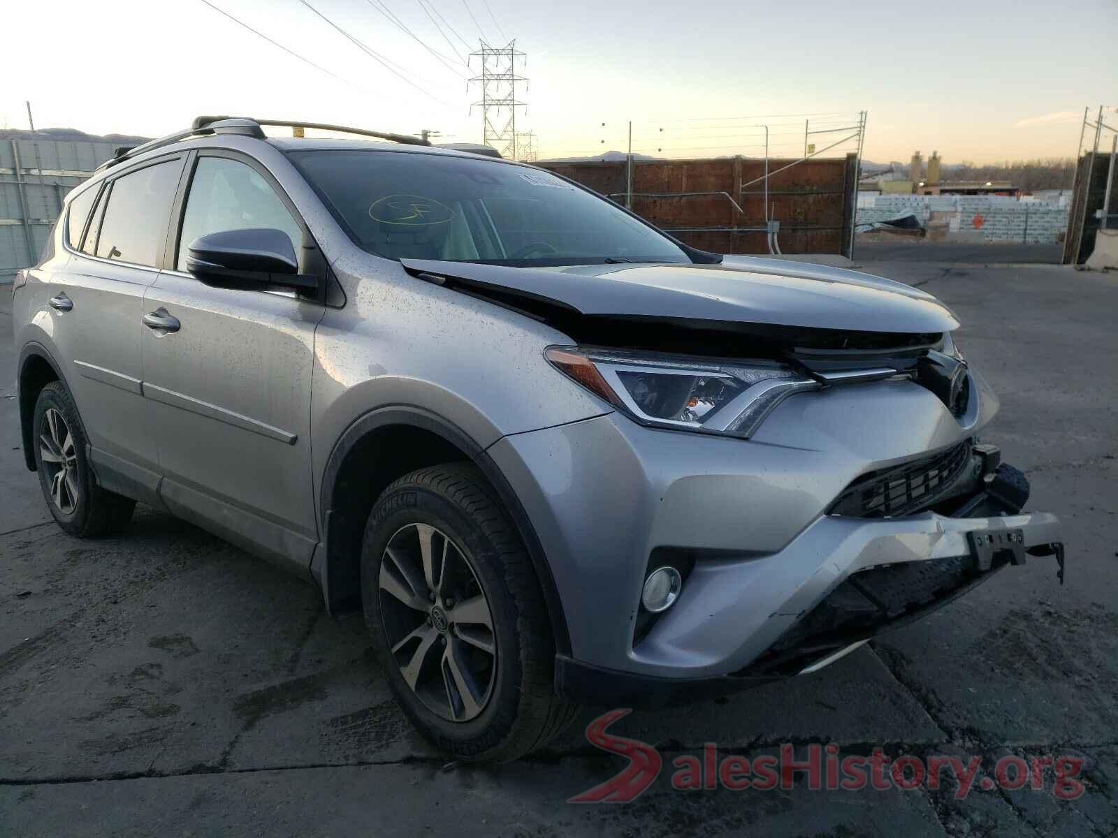 2T3RFREV5HW606867 2017 TOYOTA RAV4