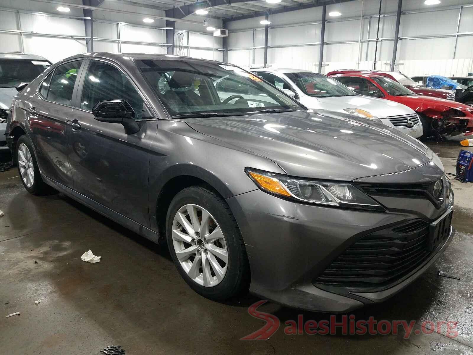 4T1B11HK0JU092721 2018 TOYOTA CAMRY