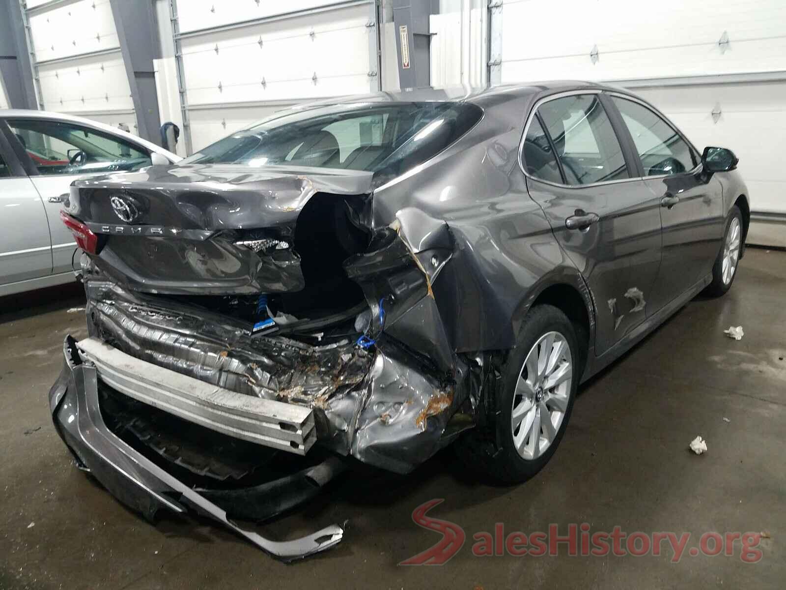 4T1B11HK0JU092721 2018 TOYOTA CAMRY