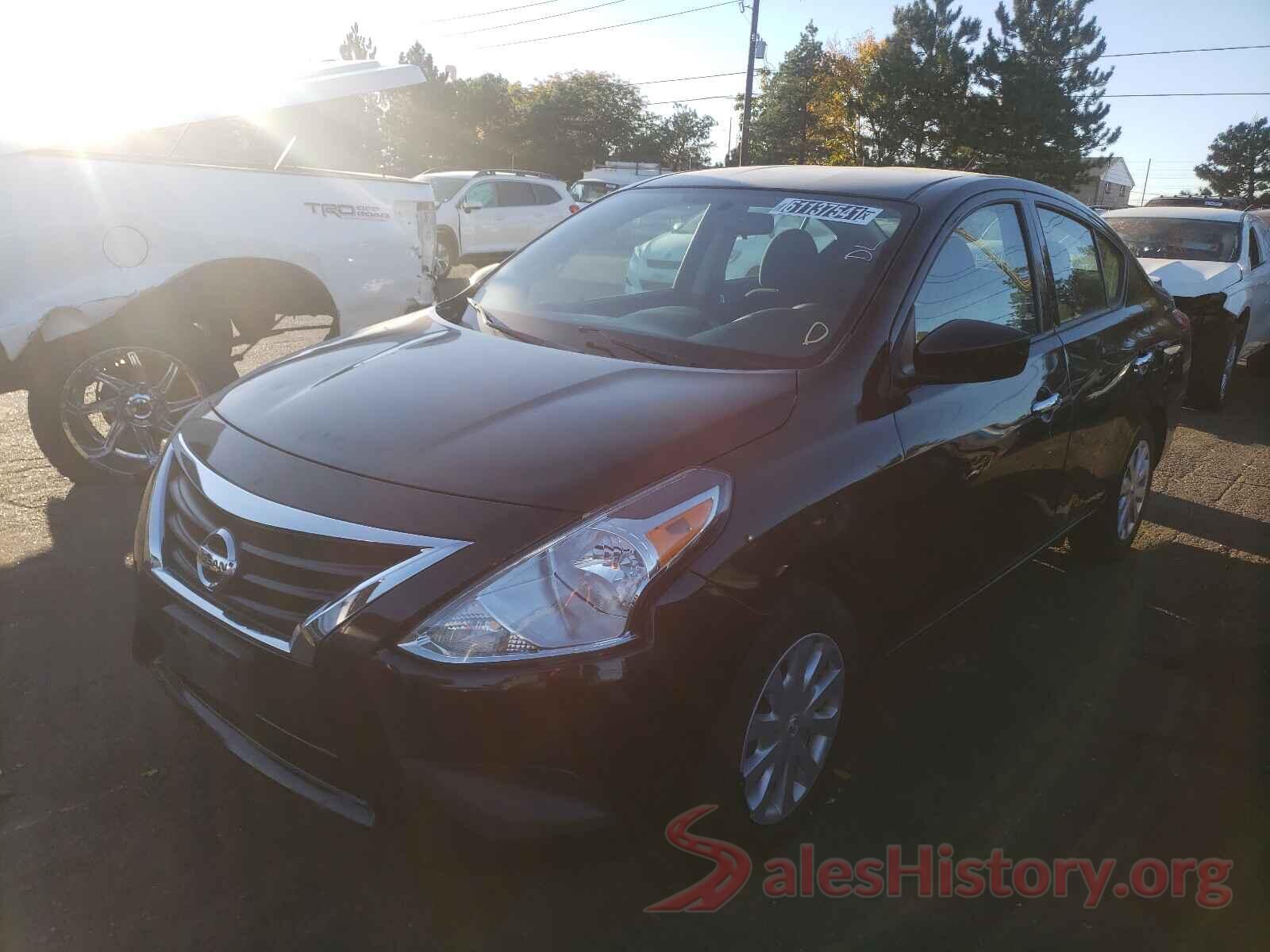 3N1CN7AP4KL863928 2019 NISSAN VERSA